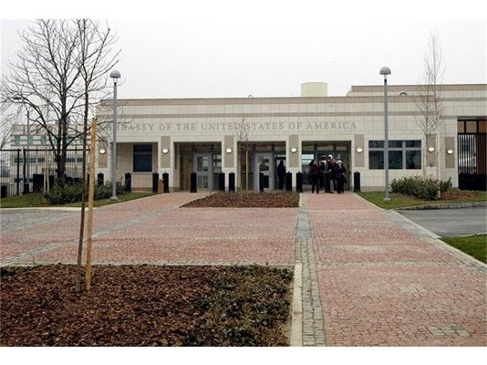 Утре от 9 до 14 часа ограничават движението около Посолството на САЩ