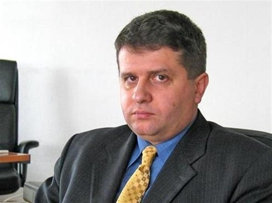 Готвят сезонни полици за мотори и кабриолети