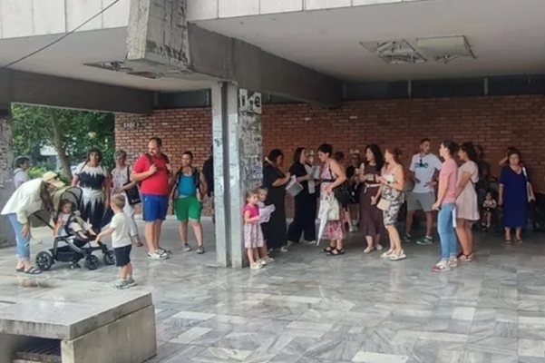 Десетки майки от Пловдив протестираха срещу ниското обезщетение