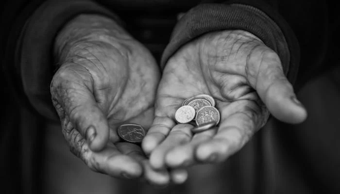 Социалното министерство предлага линията на бедност да бъде 443 евро от 1 януари догодина