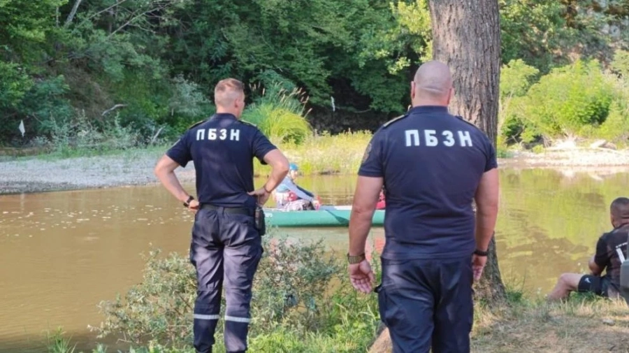 Община Дупница обяви тридневен траур заради трагедията в Струма със загиналите баба, дядо и внучета