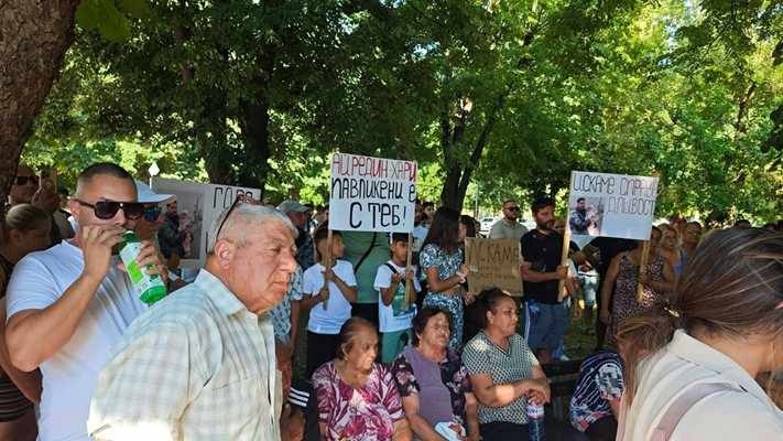 Павликени поиска справедливост за човека, който падна от германски влак