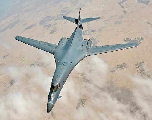 САЩ за първи път използва бомбардировачи B-1 за удар срещу Иран