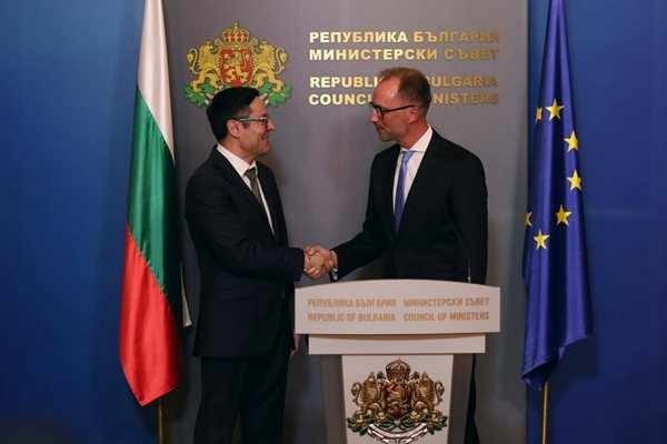 Райнметал затвърди ангажимента за съвместно дружество с ВМЗ и разширяването му след среща с Радев