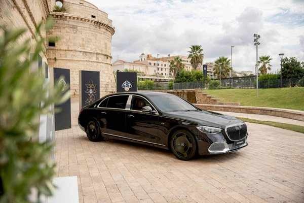 Mercedes спря производството на легендарният бензинов шестлитров V12 двигател