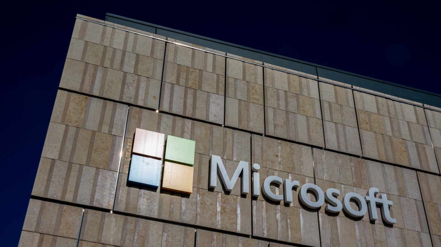 Microsoft представи изкуствен интелект, който открива и коригира софтуерни пролуки за минути