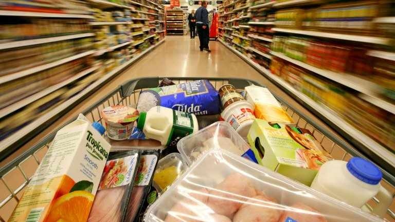 Разнопосочно се движат цените на едро на основни хранителни стоки