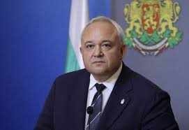 Министър Демерджиев за полетите на Пеевски: Дойде времето българската прокуратура да покаже за кого работи