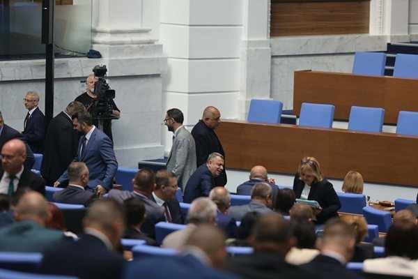 Таксата за платено обучение в университетите няма да скача с над 20%