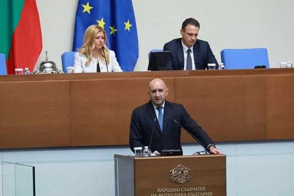 Готви се структурна и функционална трансформация на службите за сигурност
