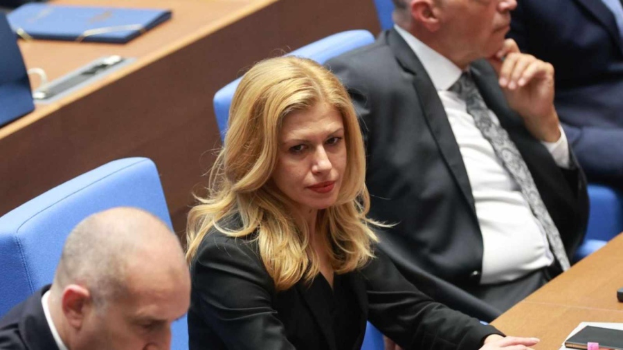 Доцова призова за обща посока в Деня на Съединението