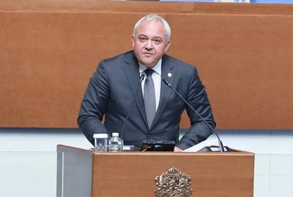 Патрул на полицията охранявал незаконно комплекса на Ами със заглушителите