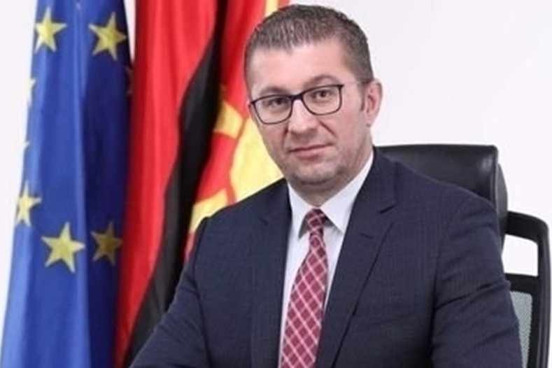 Мицкоски иска ЕС на масата в диалога с България