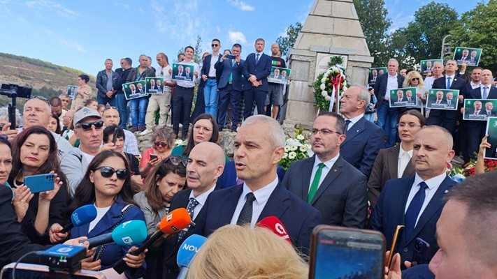 Костадин Костадинов е кандидатът за президент на Възраждане