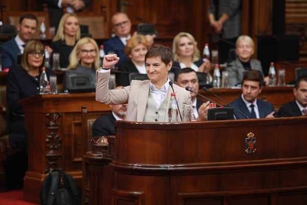 Бърнабич смени Вучич и стана президент на Сърбия