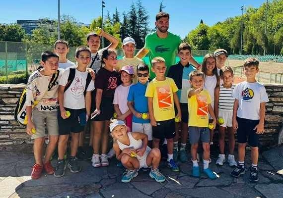 Сдружение без дейност спечели търг за държавна тенис база, клубът на Григор Димитров обжалва