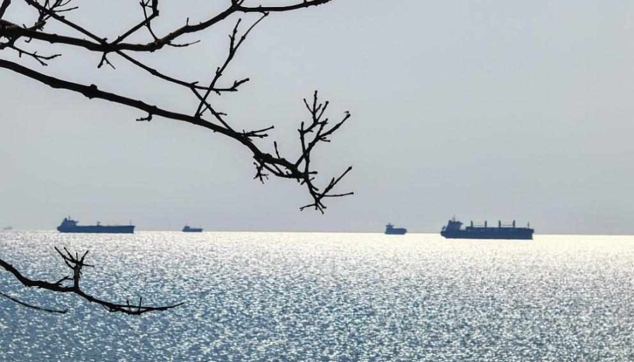 Тройно поскъпнаха застраховките за кораби след атаките в Черно море