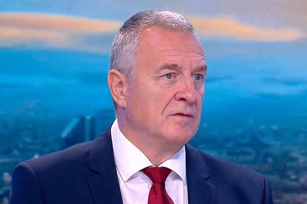 Цветлин Йовчев: От руските атаки с дронове по кораби в Черно море има реална опасност за България